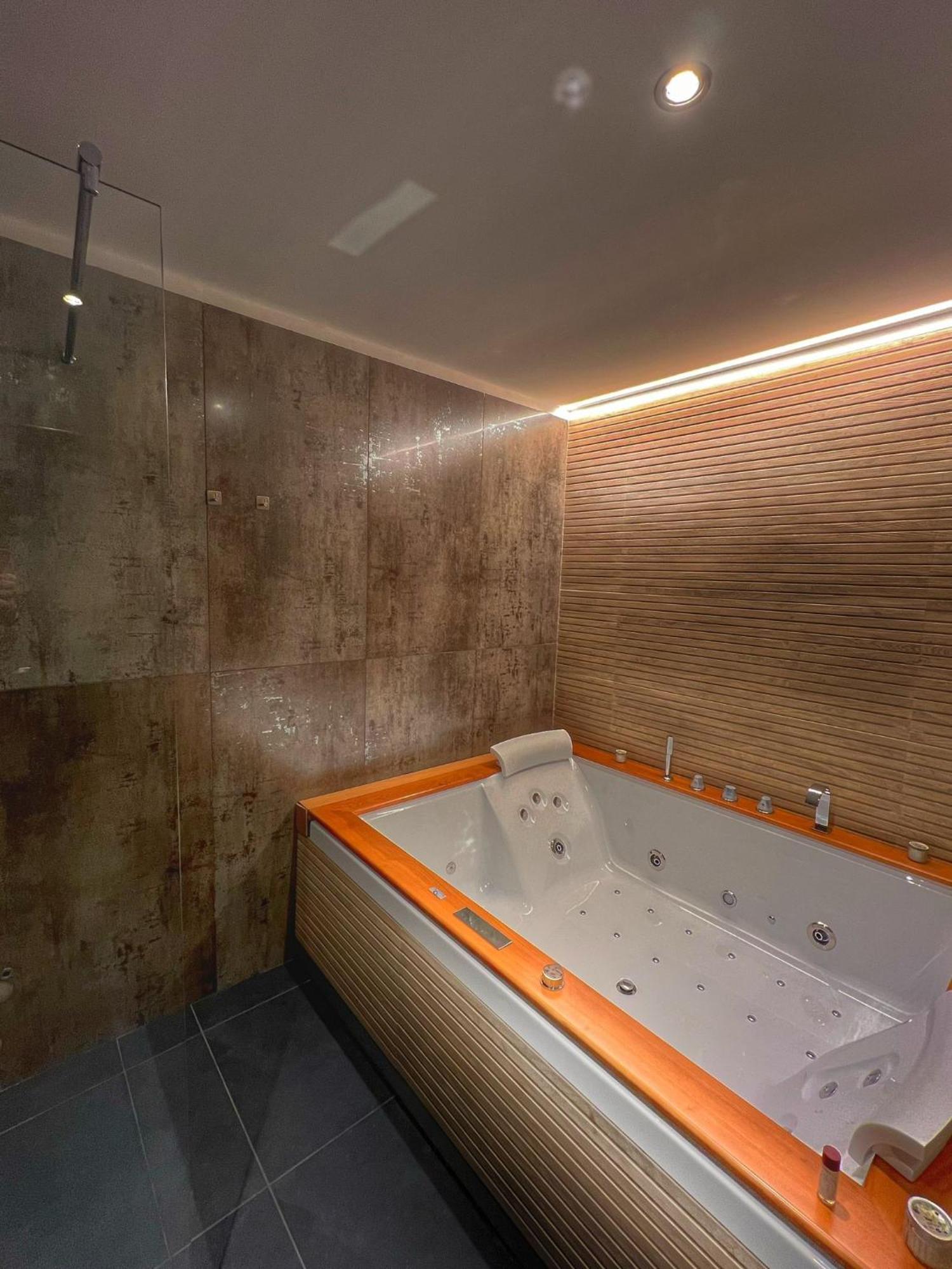 Amay City Suite Bari Ngoại thất bức ảnh